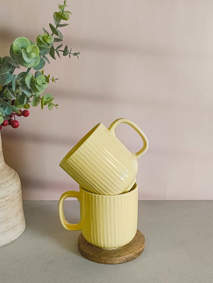Morwee yellow  cup set of 2 with tray